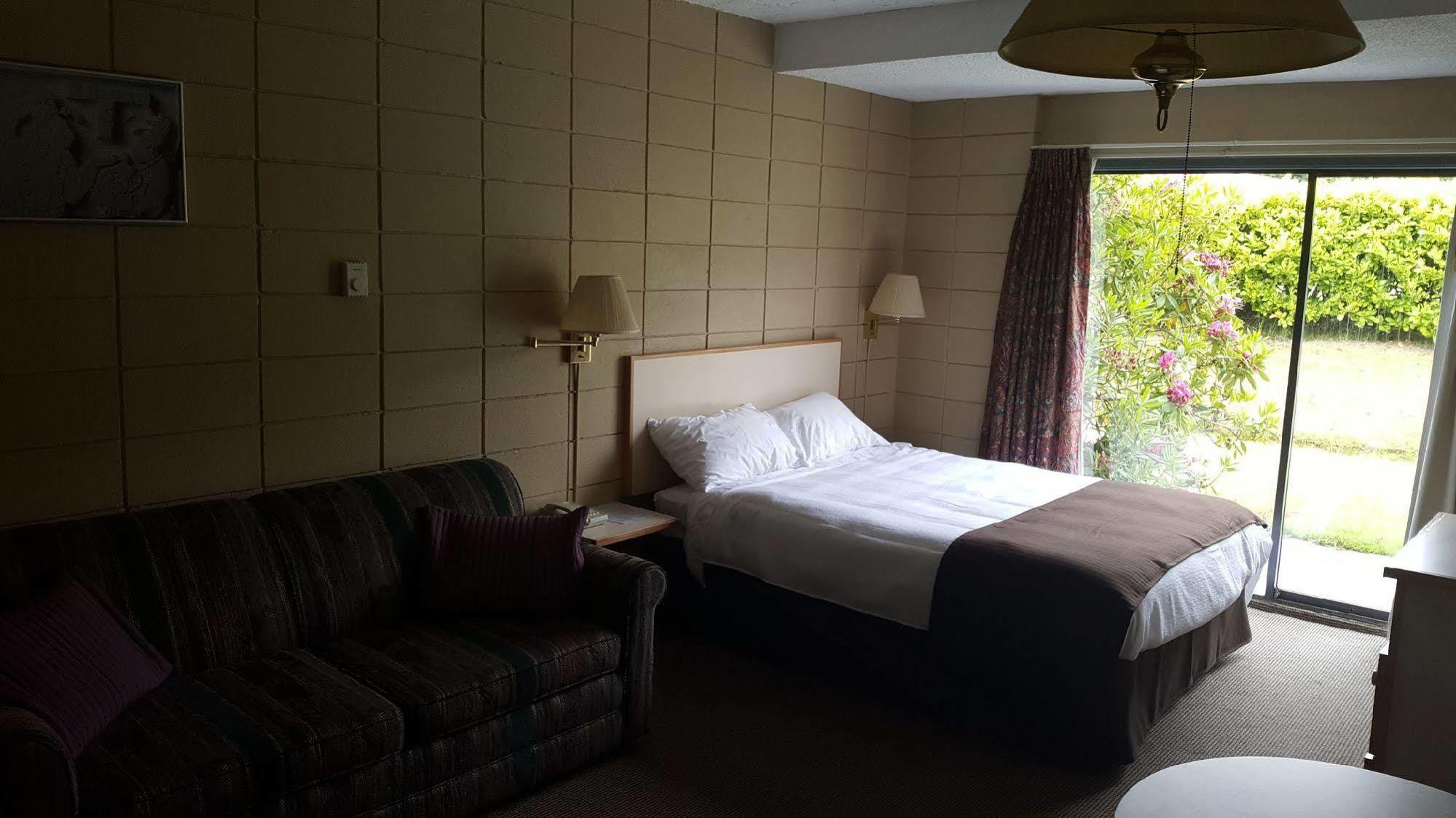 Airport Inn Port Hardy Εξωτερικό φωτογραφία